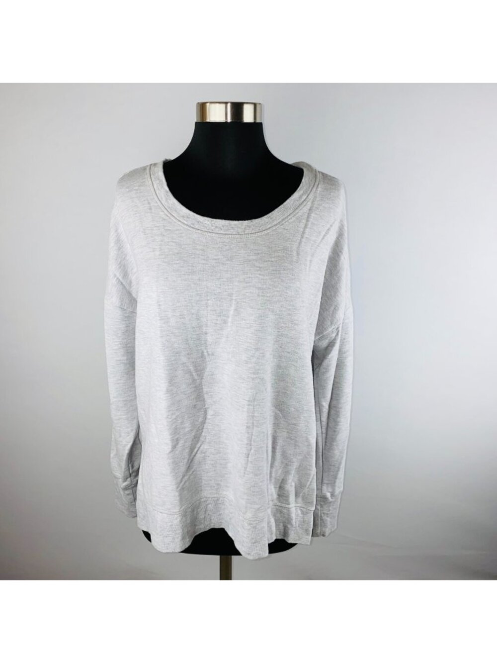 Active Life Womens Large L Gray Long Sleeve Round Neck Sweatshirt